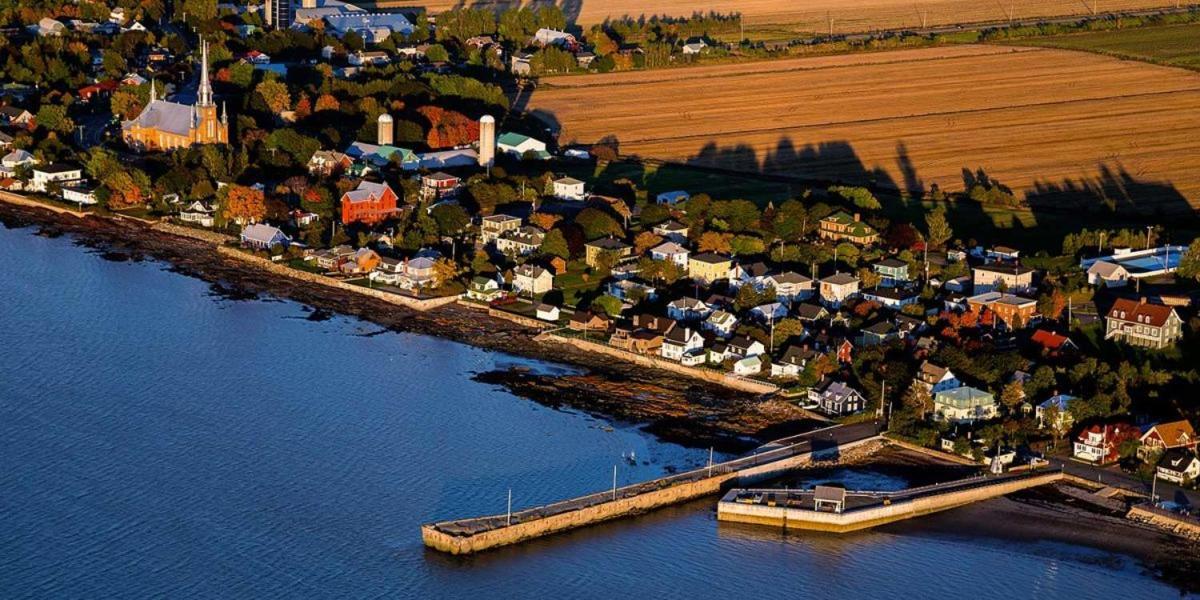 Auberge Akamaraska Kamouraska Bagian luar foto