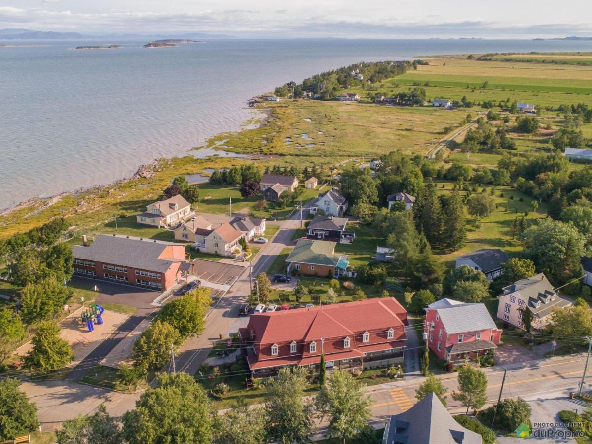 Auberge Akamaraska Kamouraska Bagian luar foto